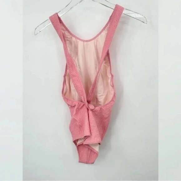 Lisa Marie Crinkle Crossback Swimsuit Womens B1092 - Picture 2 of 6